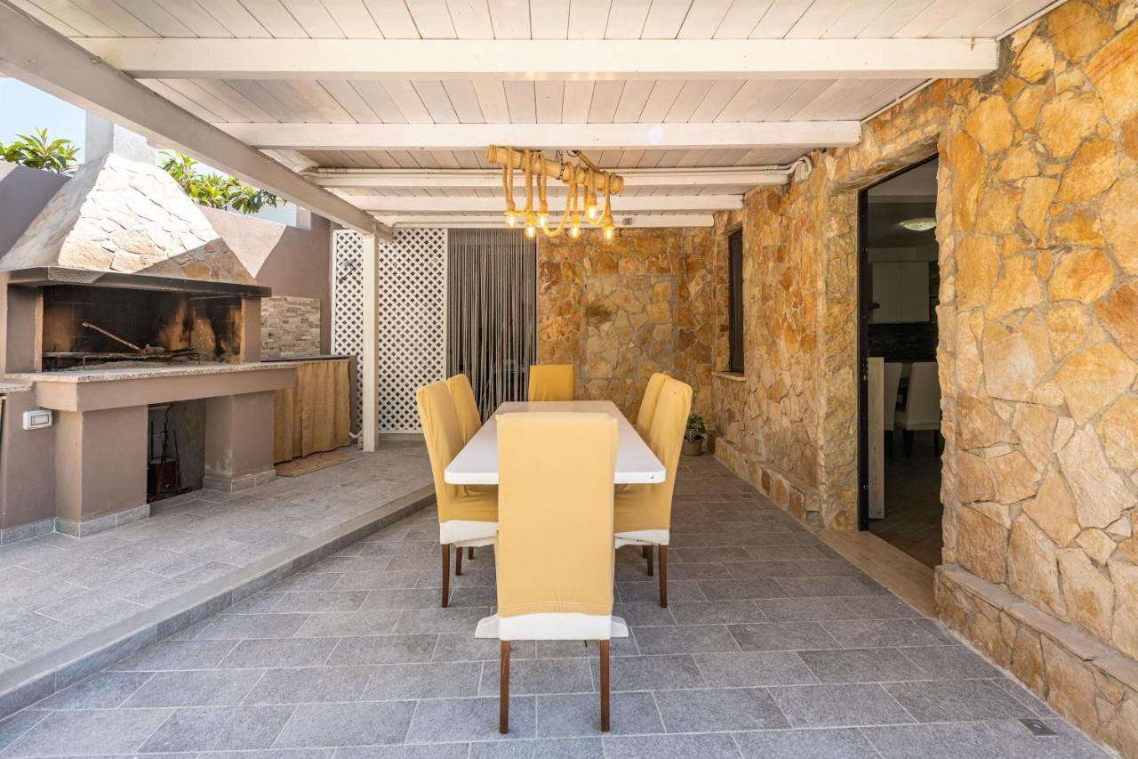 Villa Tore Quartu SantʼElena Exteriör bild